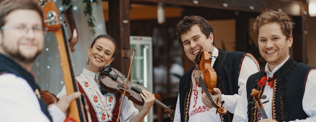 Pozvánka na vystoupení cimbálové muziky Rováš