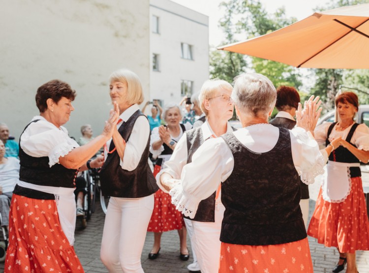 Zahradní slavnost v Centru sociálních služeb Emausy