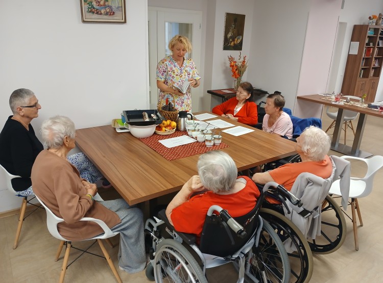 Smyslová aktivizace v Centru sociálních služeb Emausy