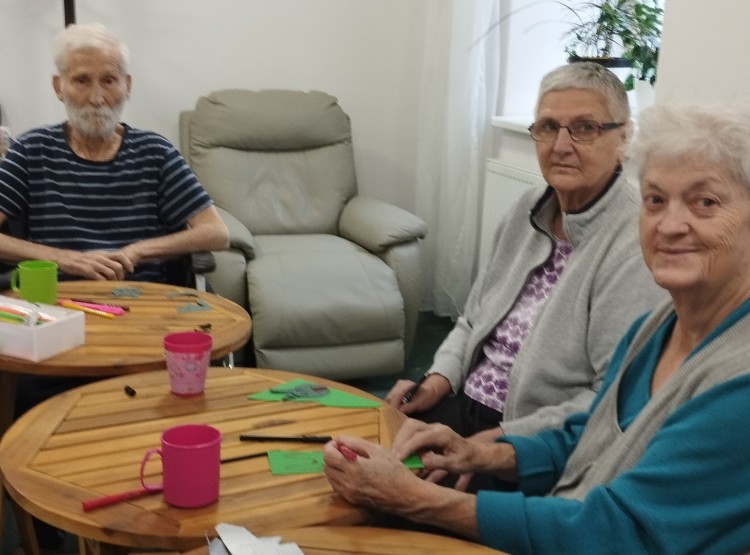 Výzdoba nástěnek klientů Centra sociálních služeb Emausy