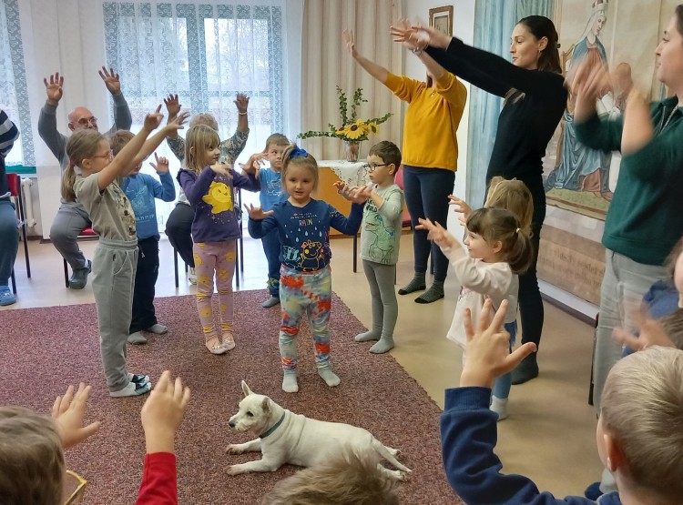 Návštěva dětí z MŠ v Borovanech v Domě s pečovatelskou službou