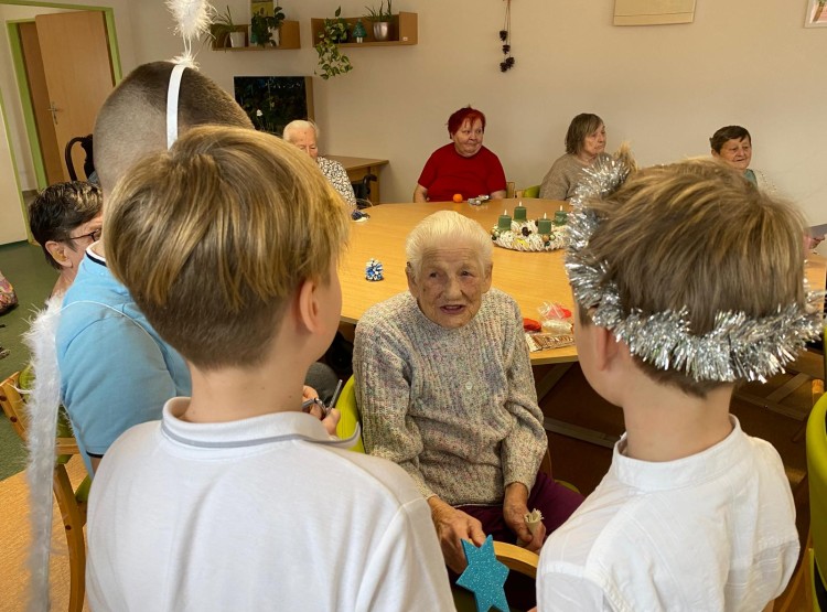 Vánoční pásmo ZŠ Formana v Centru sociálních služeb Domus