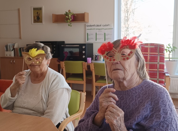 Výroba škrabošek v Centru sociálních služeb Domus